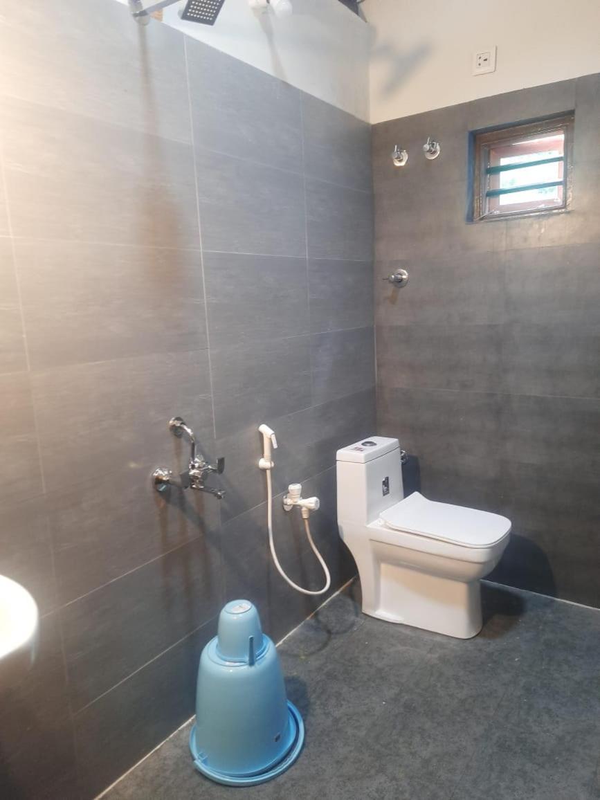 Spinson Home Stay 마디케리 외부 사진